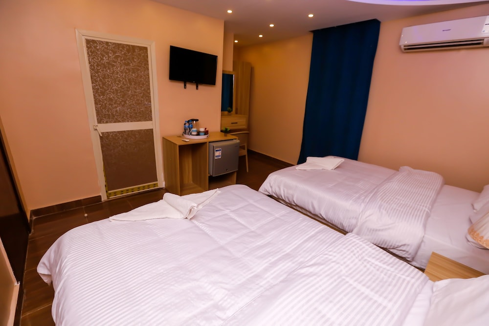 Superior Double or Twin Room photo 2