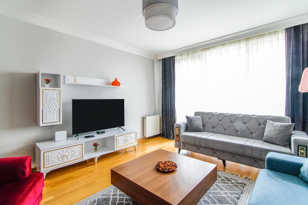 Apartment photo 1