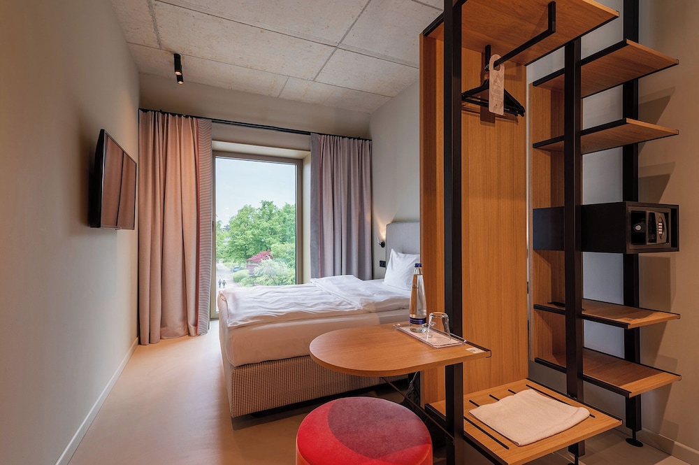 Classic Single Room