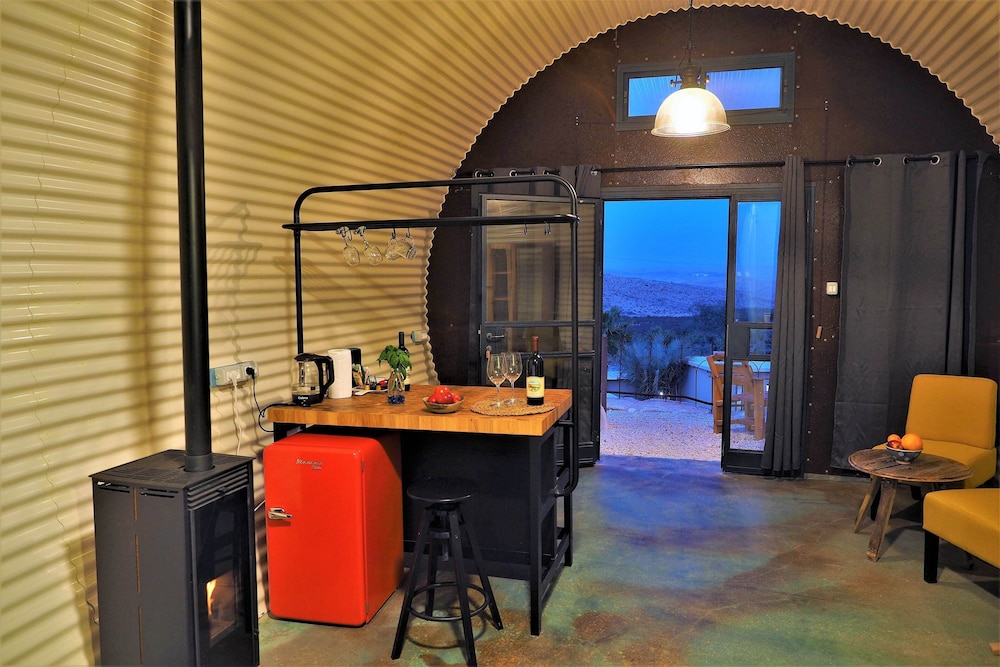 Artist's Loft photo 1