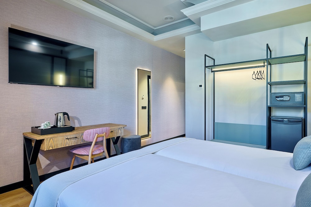 Economy Double Room - Photo 1
