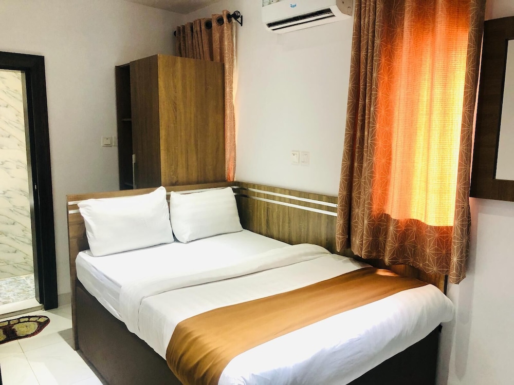 Basic Room