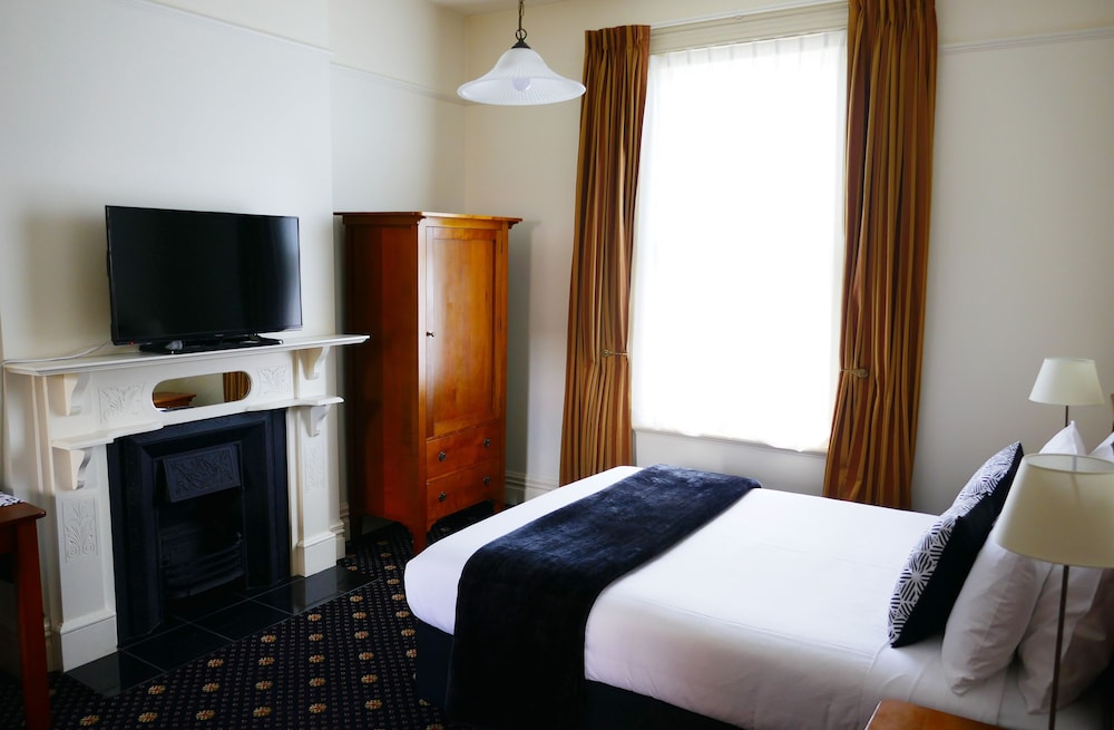 Available room