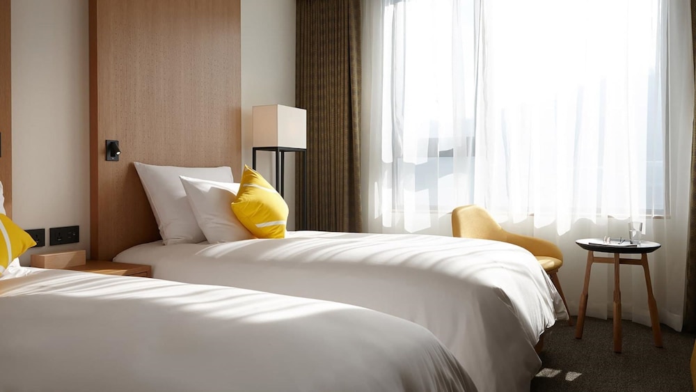 Superior Twin Room (N Tower View) photo 3