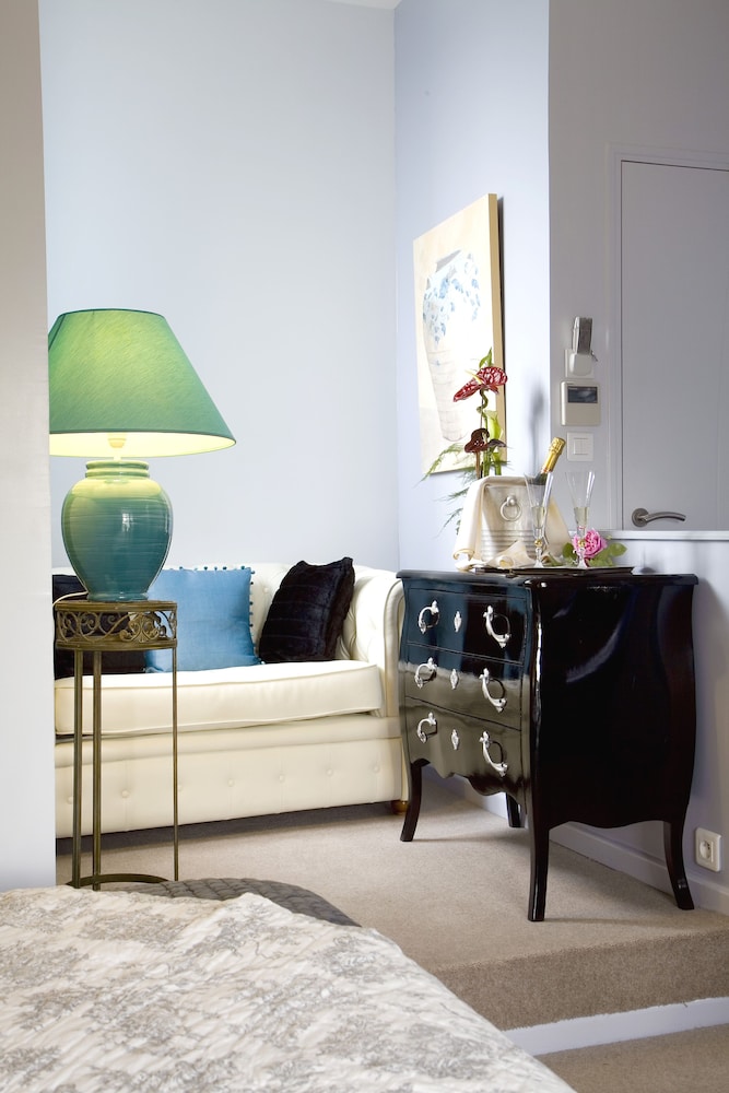Comfort Double Room (Boudoir) photo 3