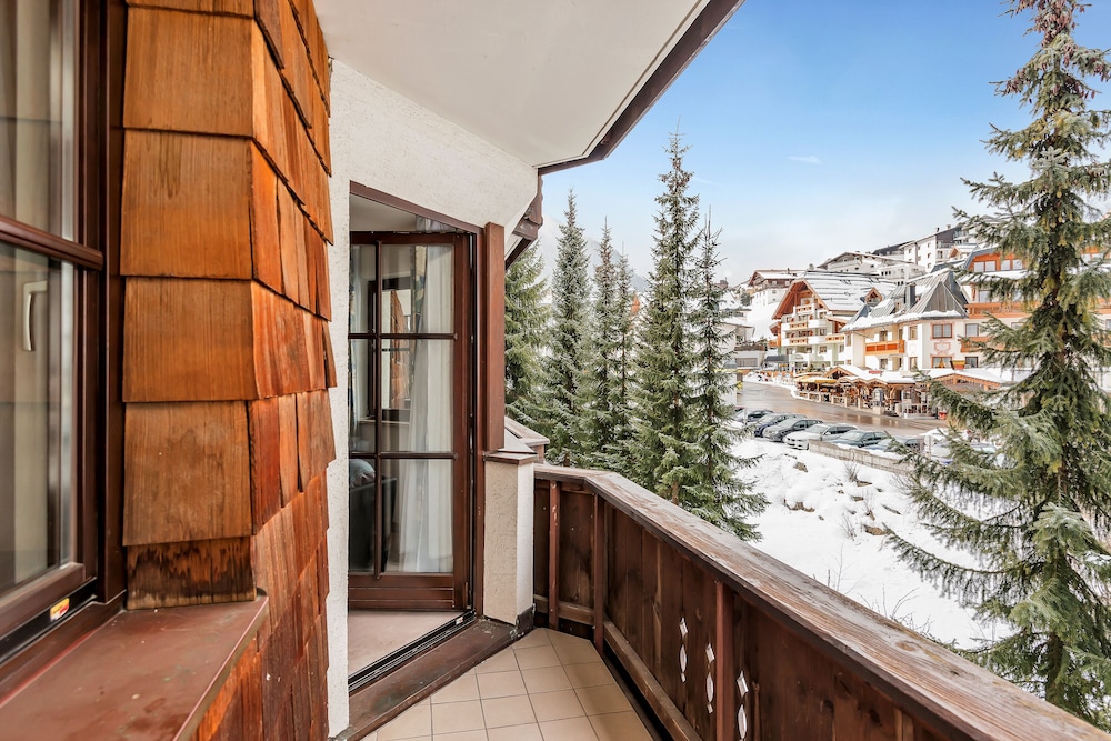 Triple Room, Balcony photo 2