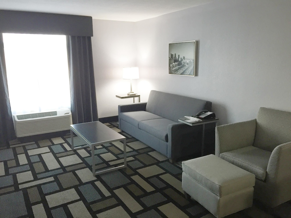 Suite, 2 Queen Beds, Non Smoking, Kitchenette - Photo 6