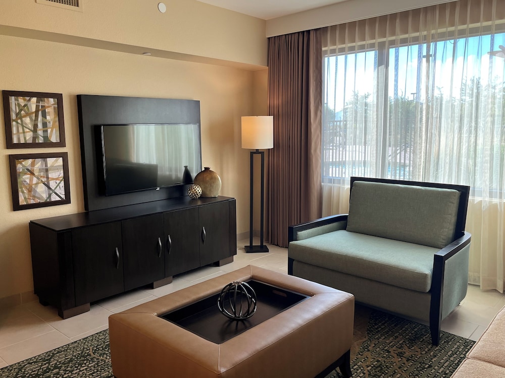 One Bedroom Suite - Photo 4