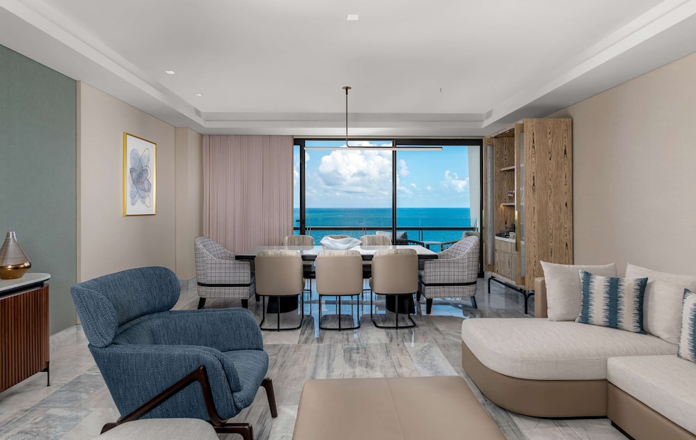 Deluxe Suite, 1 King Bed, Ocean View