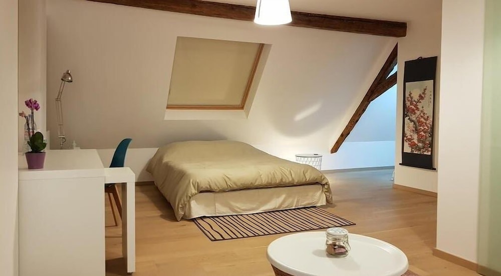 Family Room, 1 Queen Bed With Sofa Bed, Non Smoking photo 1