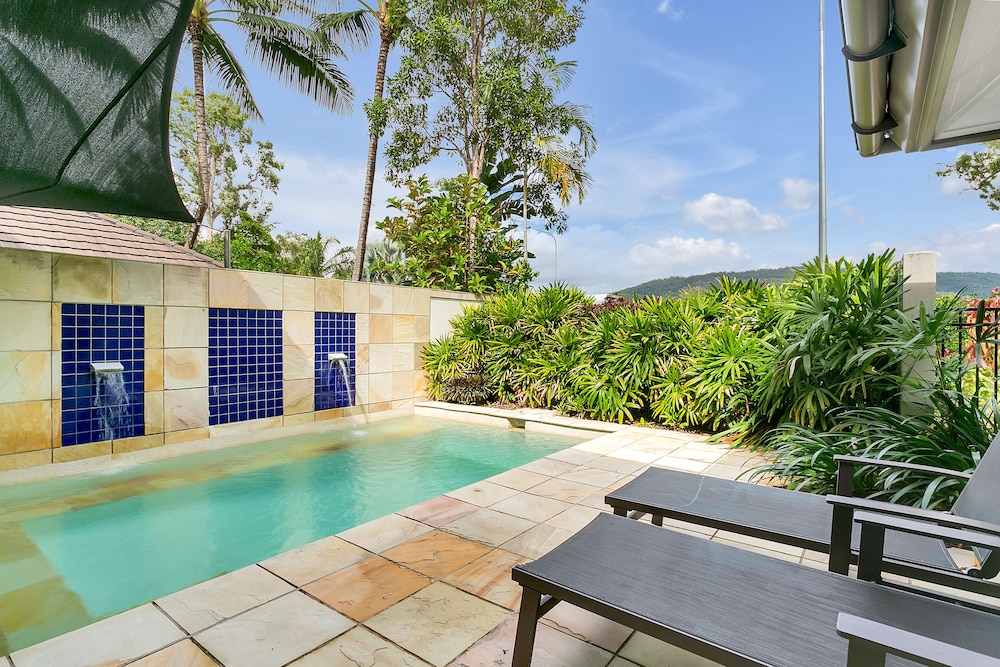 Two Bedroom Two Bathroom Plunge Pool Apt