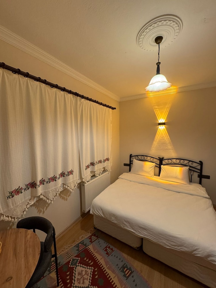 Deluxe Double or Twin Room, City View
