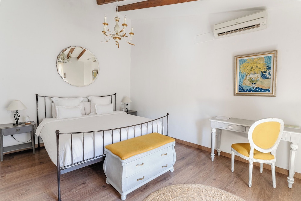 Suite (4 person) - Photo 3