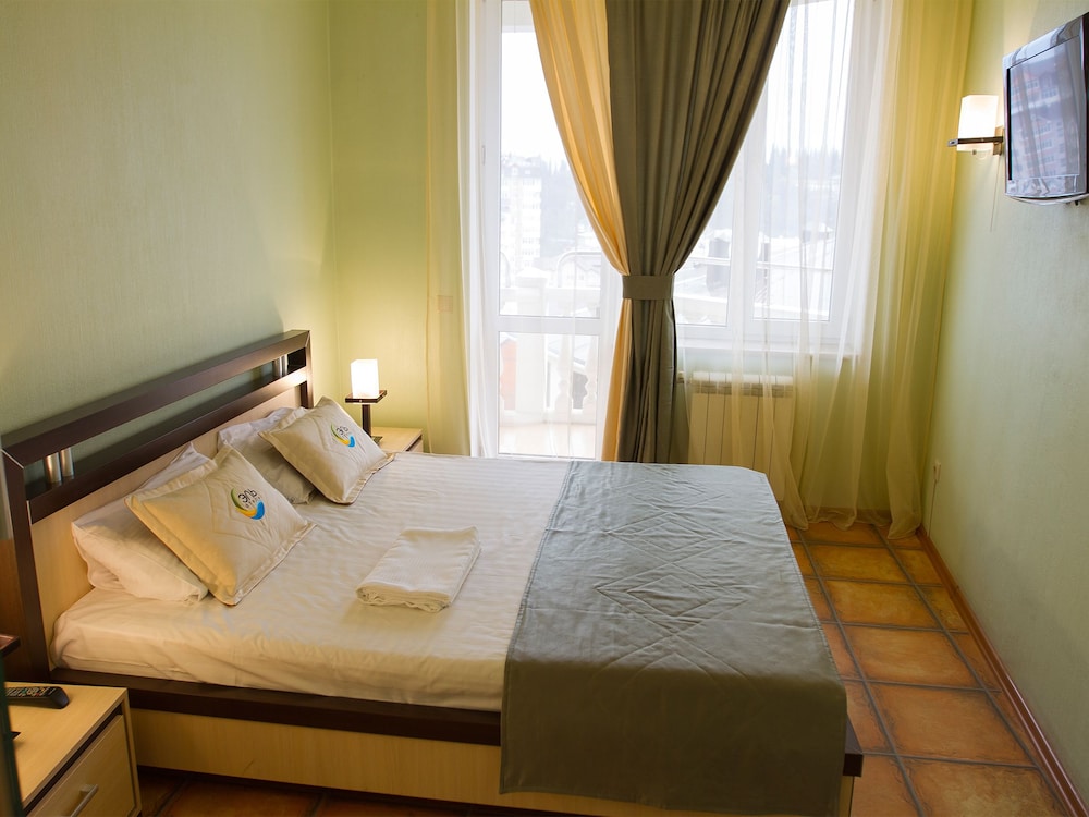 Suite, 1 Bedroom (2 Balconies)