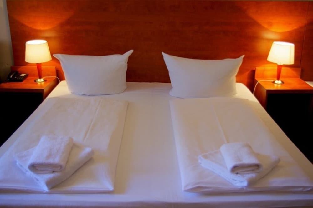 Economy Double Room (5th floor, Elevator until 4th) photo 1