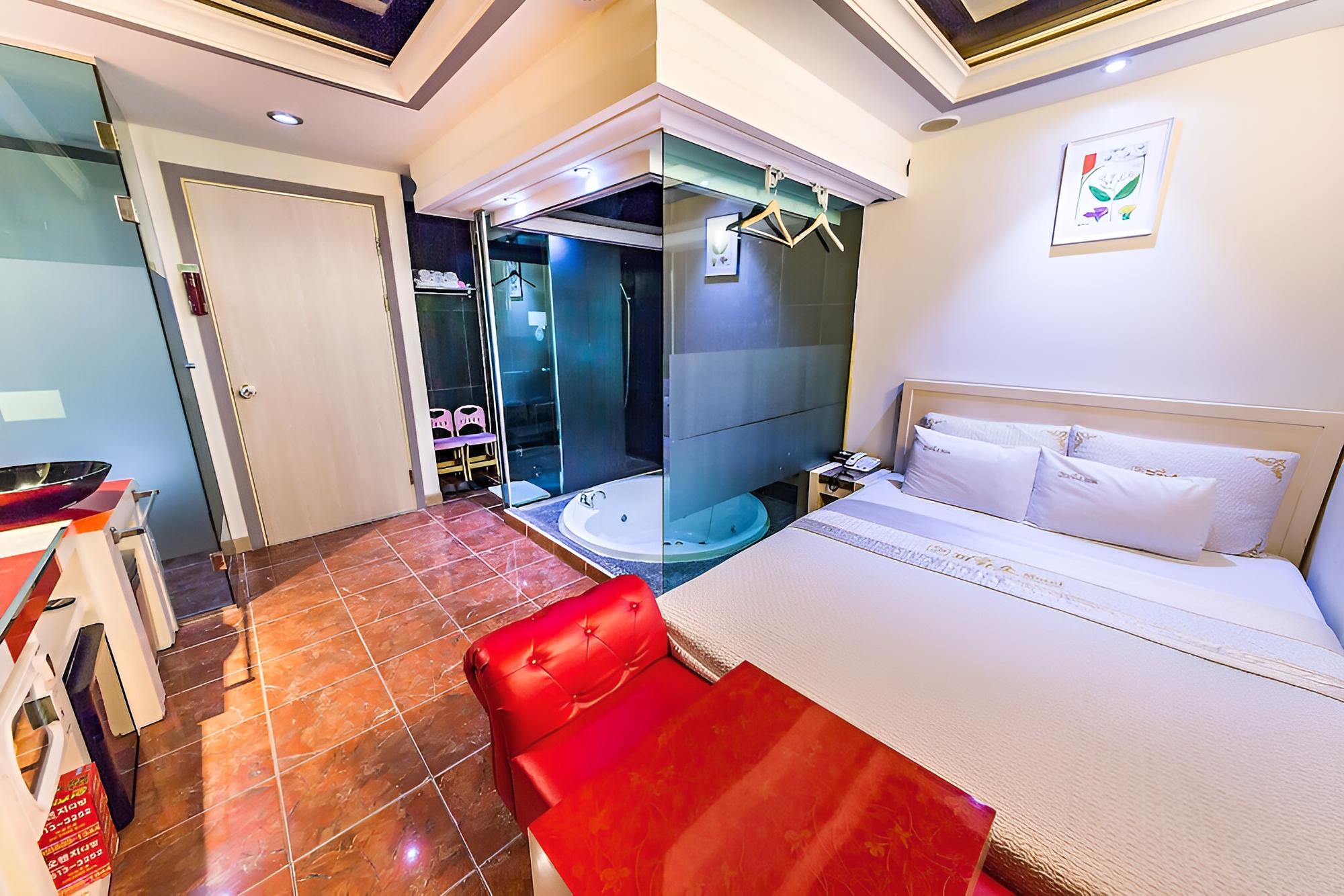 Room (Special room (round bathtub Netflix a) - Photo 2