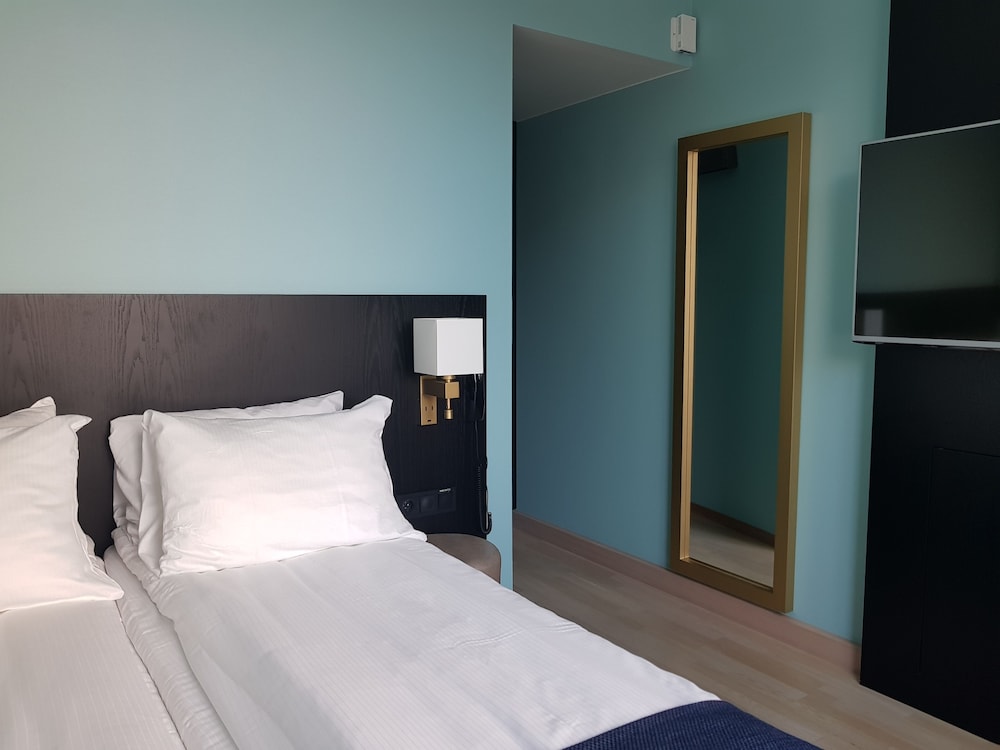Room, Accessible