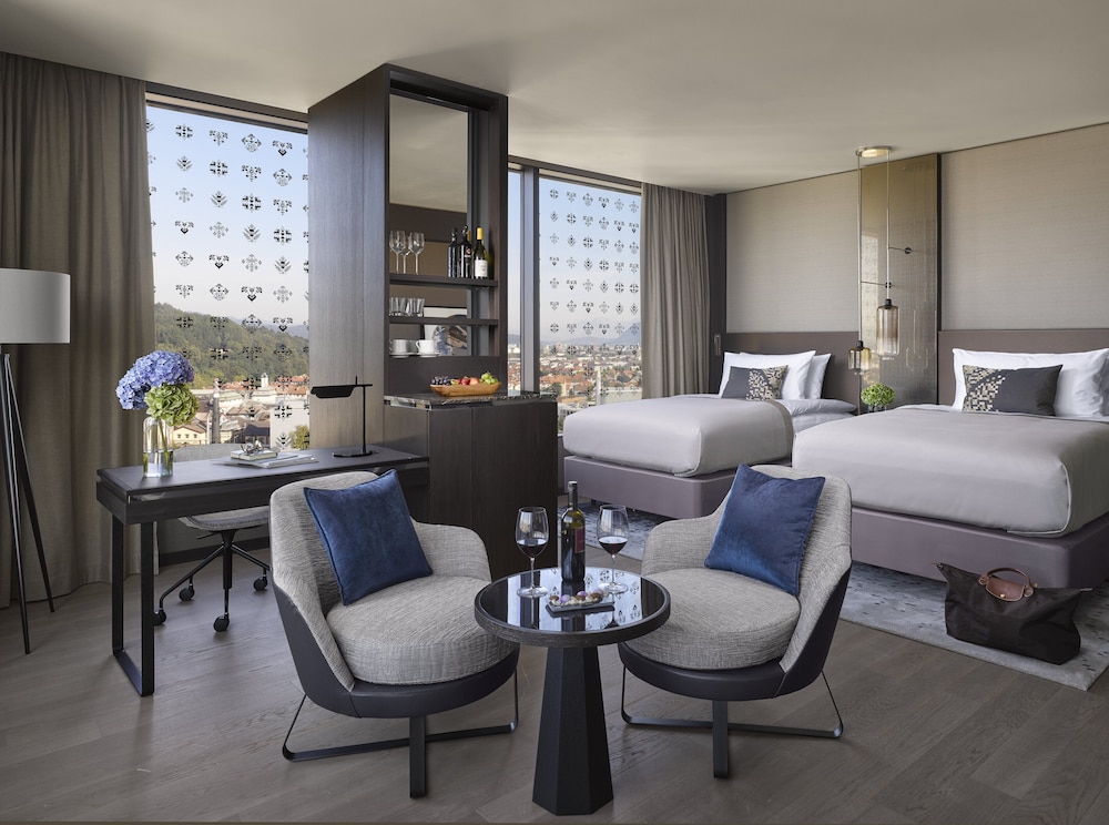 Premium Room, 2 Twin Beds, Club Lounge Access (High Floor) photo 1