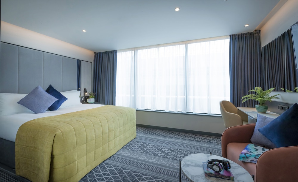 Executive King Room - Photo 3