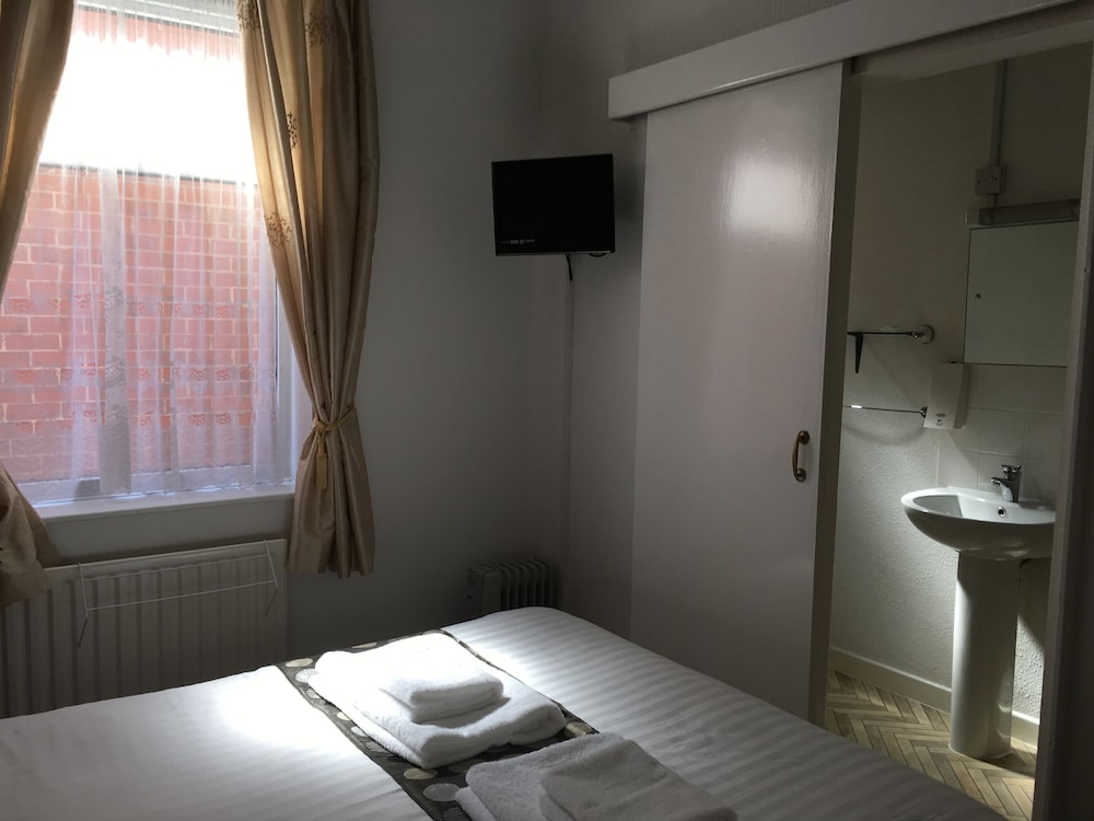 Single Room, Private Bathroom photo 2