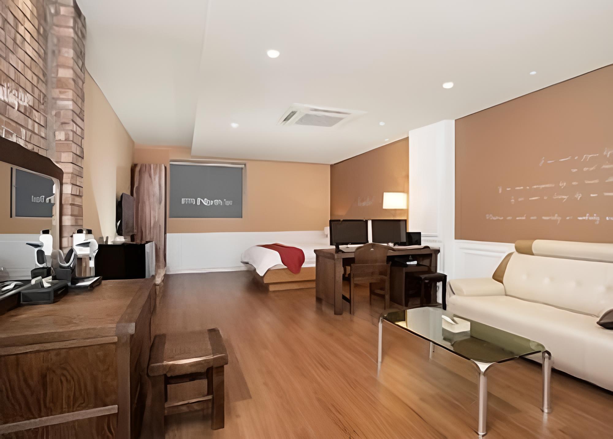 VIP Room photo 3