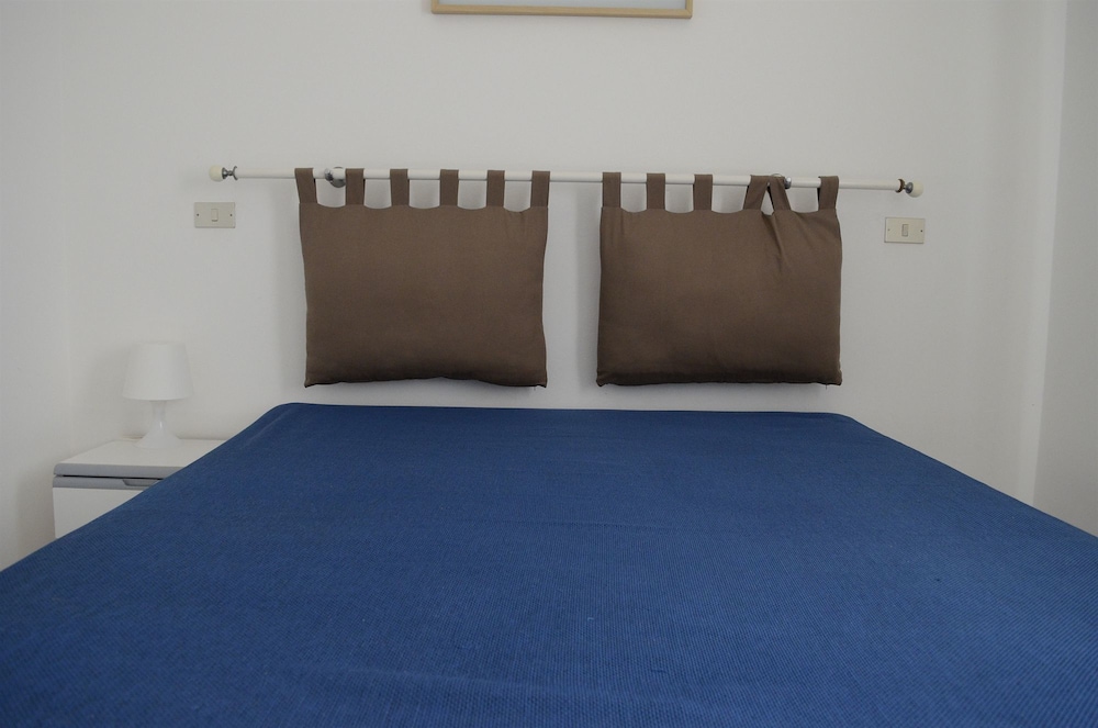 Apartment photo 2