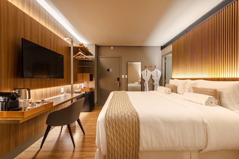 Classic Double Room, 1 King Bed - Photo 4