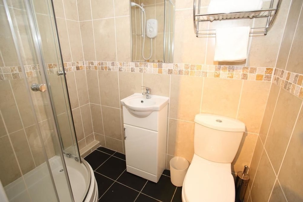 Suite 3 photo 3