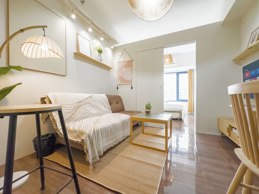 Romantic Condo, Multiple Beds, Refrigerator & Microwave, City View photo 2
