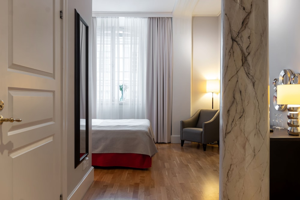 Standard Double Room (small) - Photo 3