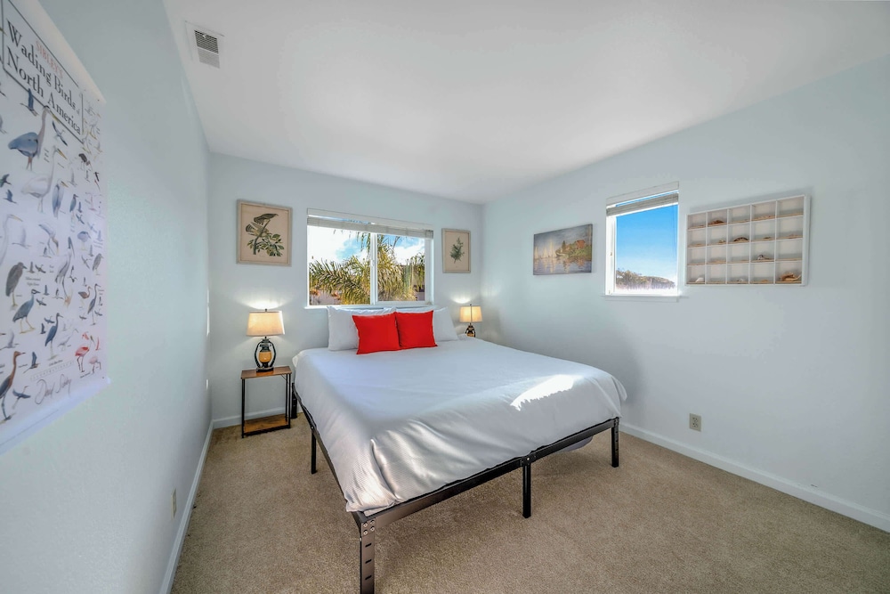 House, Multiple Beds, Patio, Garden View (Succulents & Seashells) photo 1