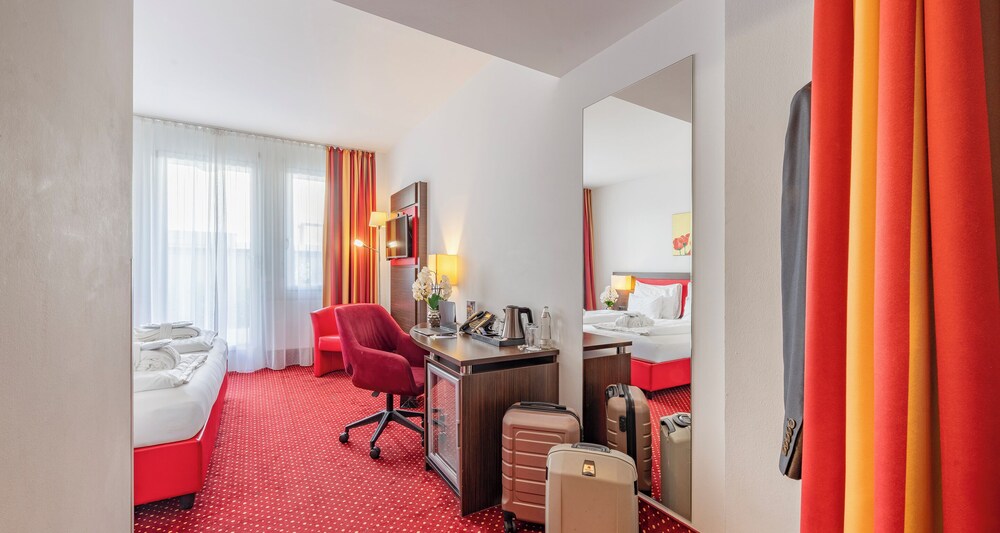 Standard Double Room - Photo 3