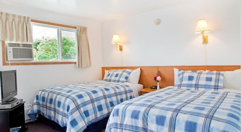 Standard Room, 2 Double Beds photo 3