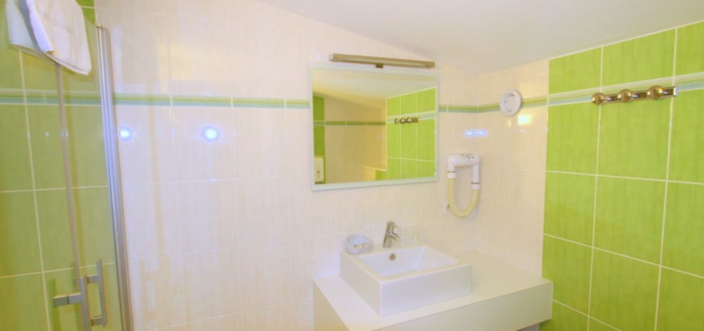 Comfort Double or Twin Room - Photo 8