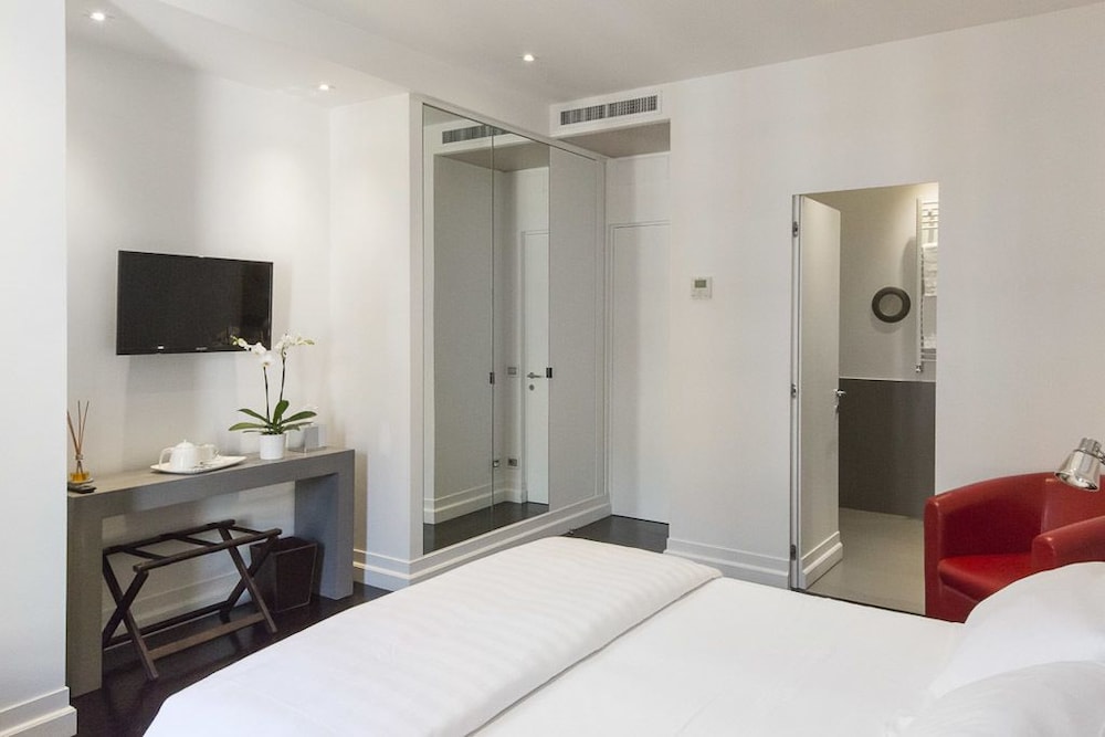 Deluxe Double Room, City View photo 2