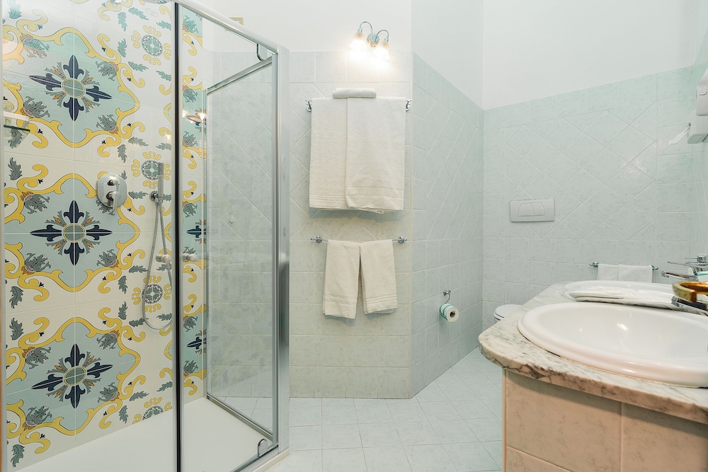 Junior Studio Suite - Photo 10