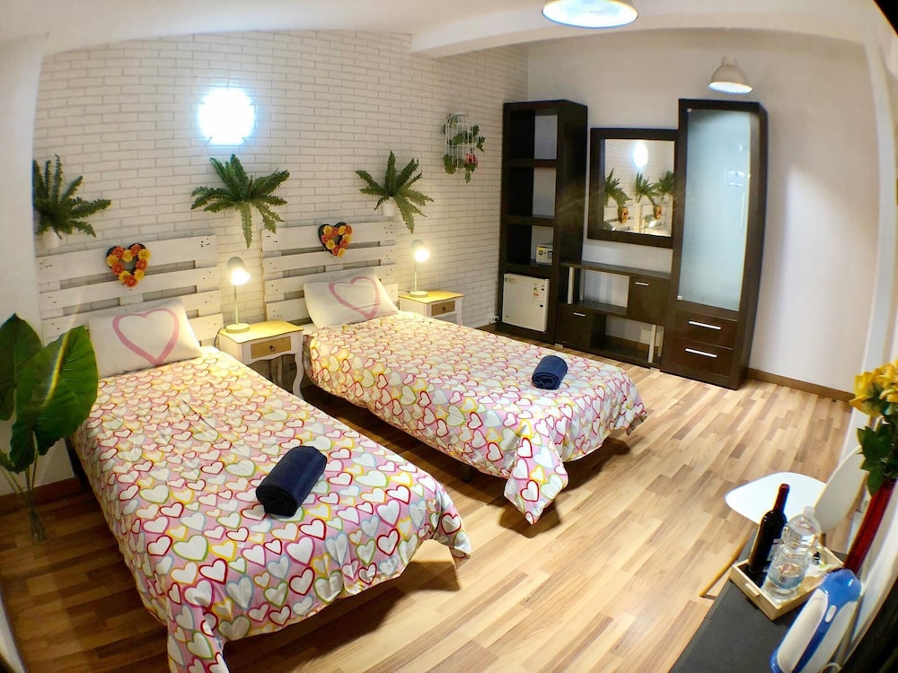 Habitación Doble Económica, Baño Privado