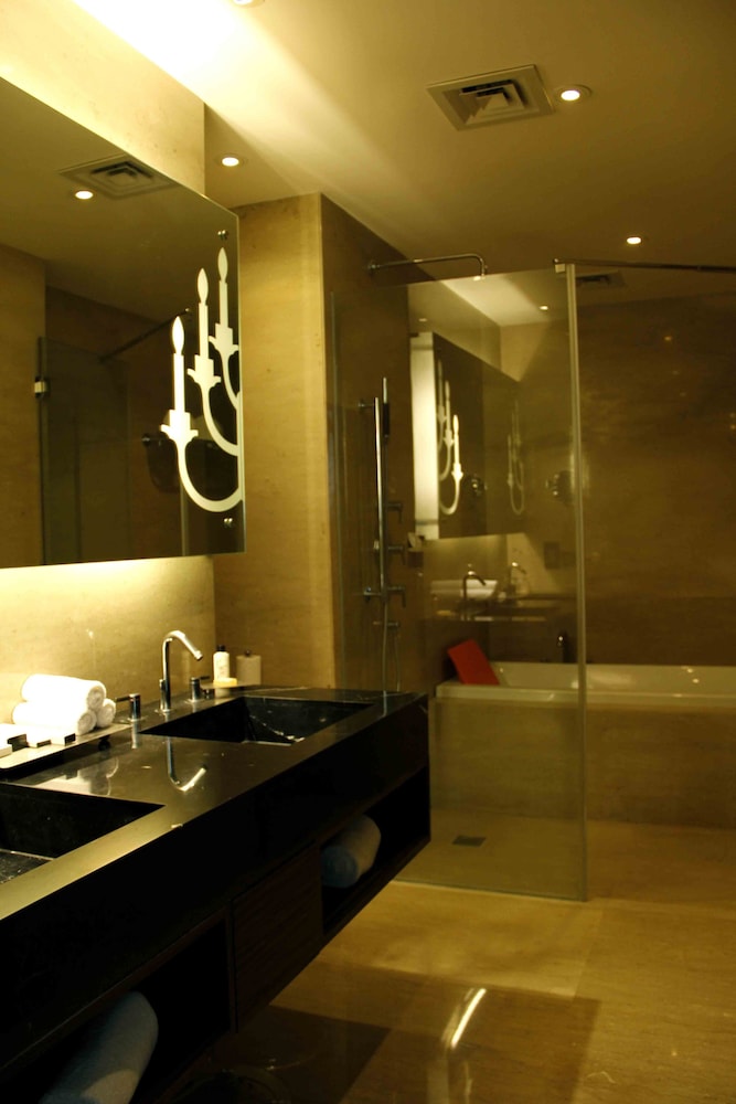 Apartment, 2 Bedrooms - Photo 4