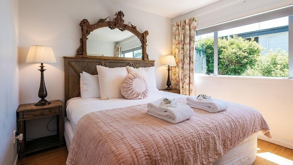 Cottage, 2 Bedrooms, 2 Bathrooms, Ocean View photo 2