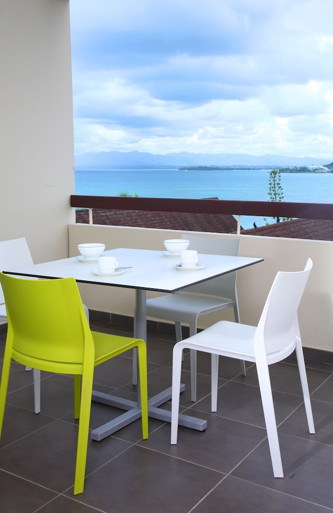 Junior Suite, Partial Sea View