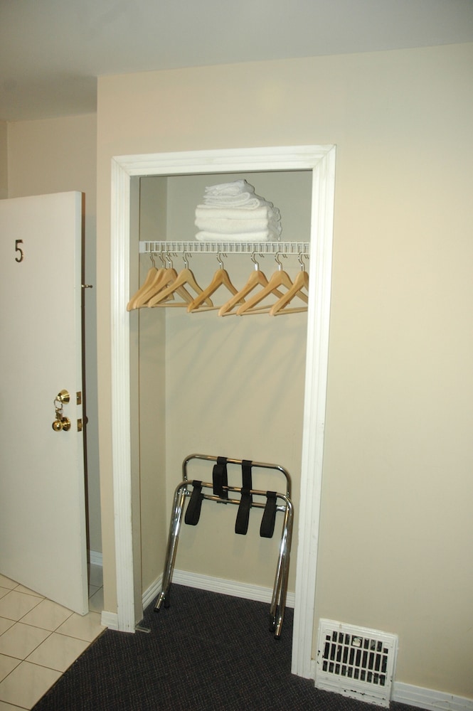 Basic Room, Private Bathroom photo 1