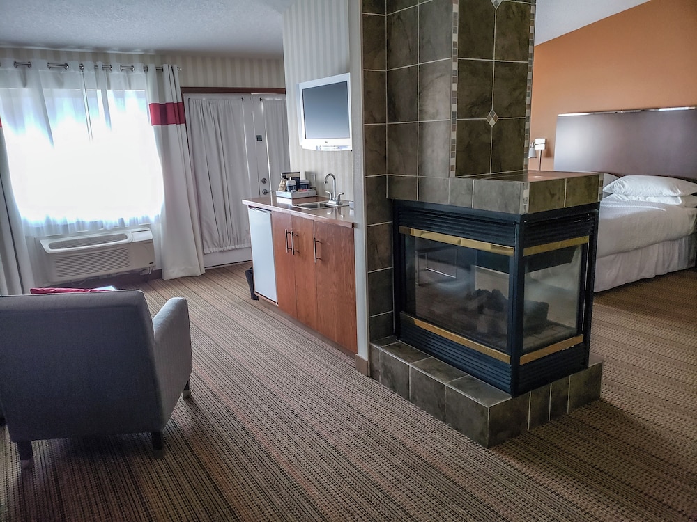 Superior Room, 1 King Bed, Balcony