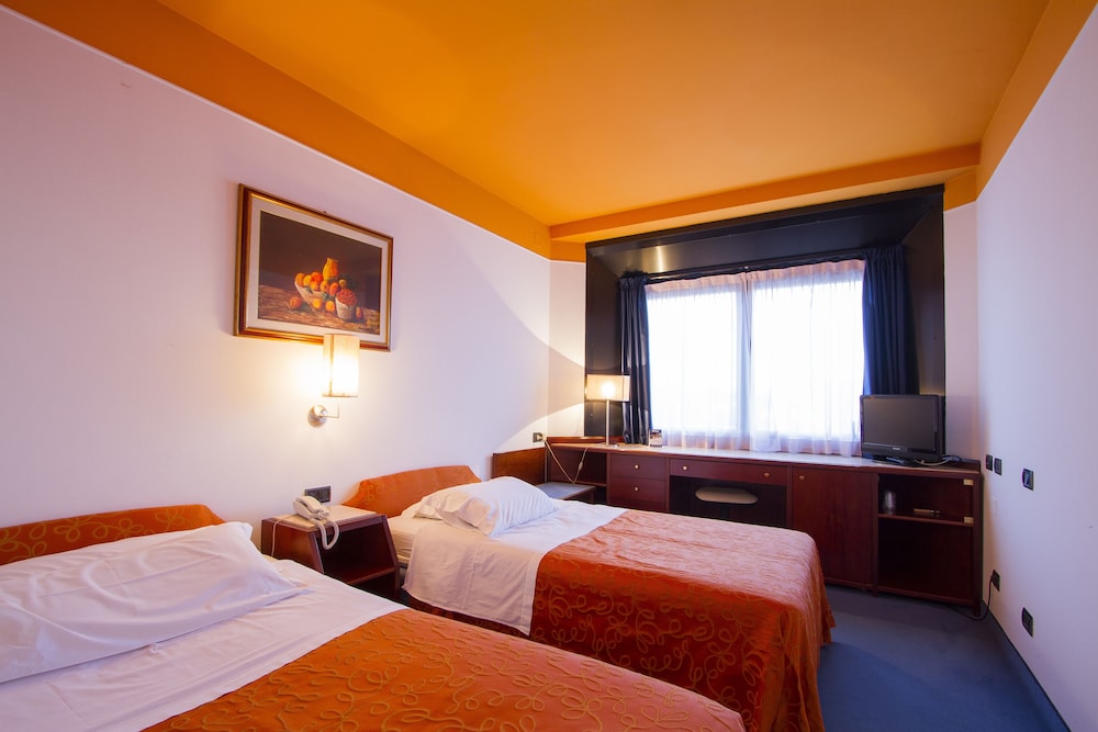 Triple Room - Photo 5