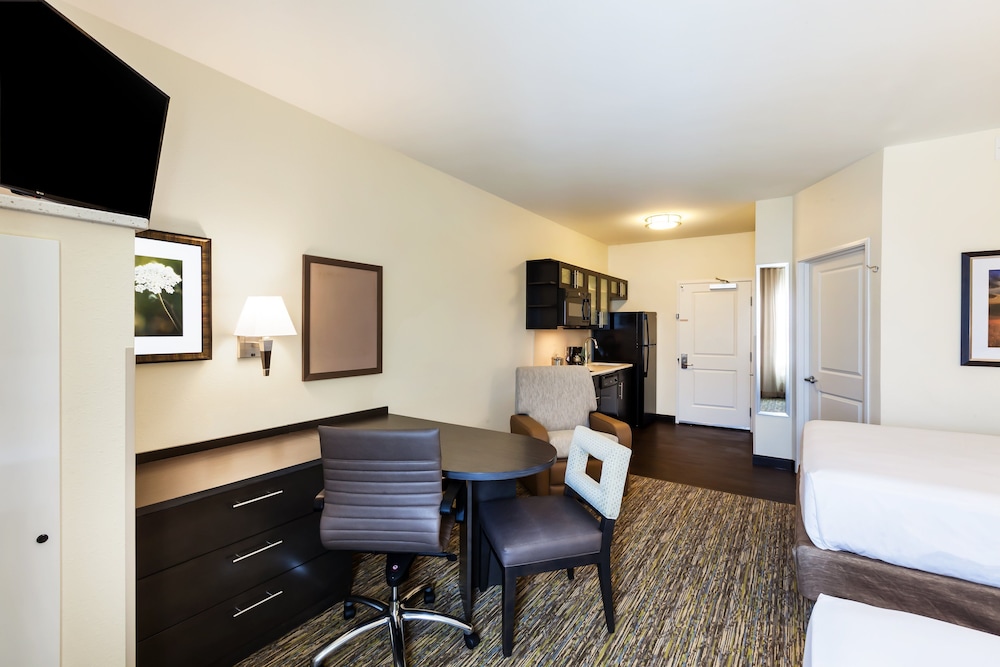 Studio Suite, 2 Queen Beds photo 1