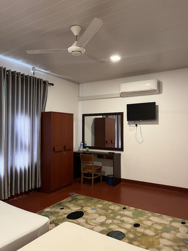 Comfort Villa, 4 Bedrooms, Garden View photo 2