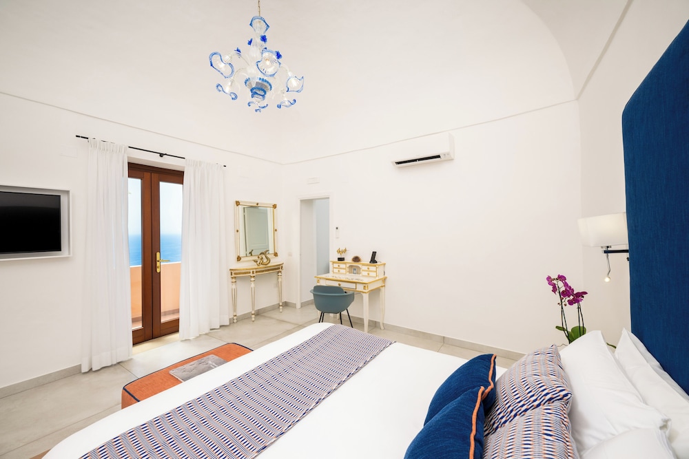 Suite, Sea View, Annex Building photo 3