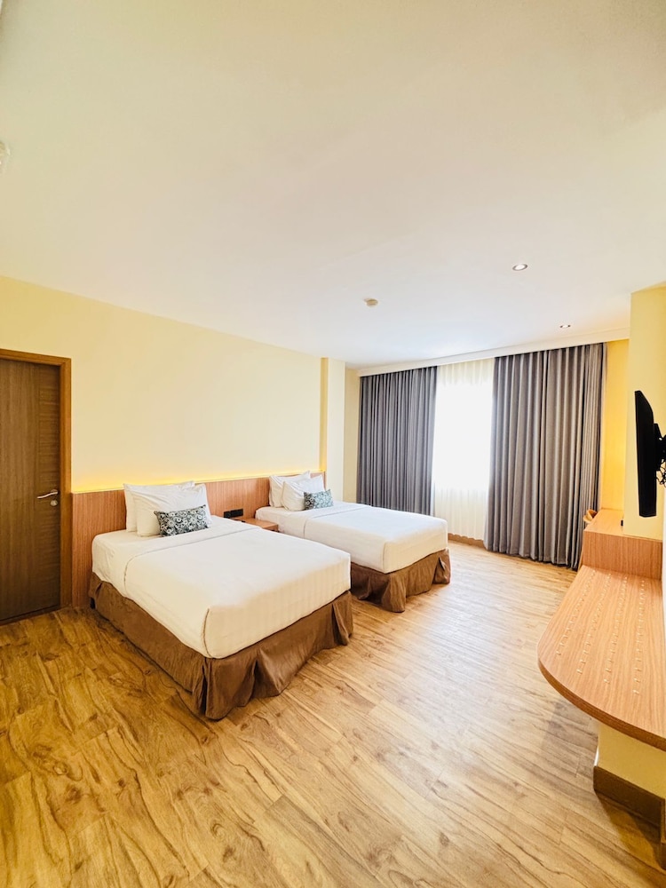 Junior Suite, 1 Bedroom - Photo 18