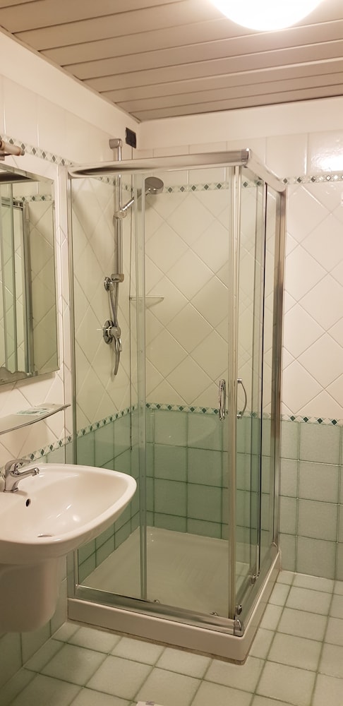 Standard Triple Room photo 2