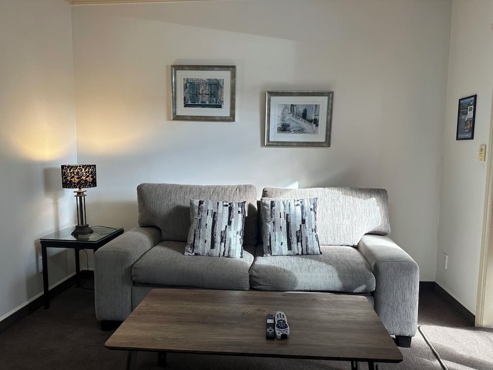 Deluxe Suite photo 3