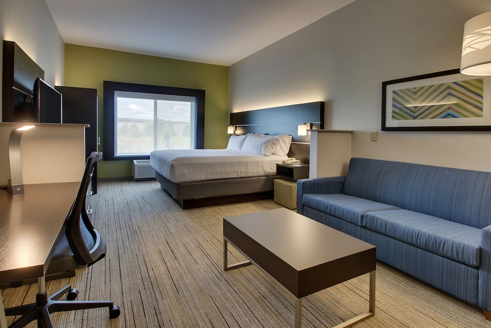 Standard Room, 1 King Bed with Sofa bed photo 2